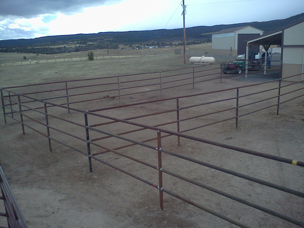 Corrals & Pipe Fence High Country Fence